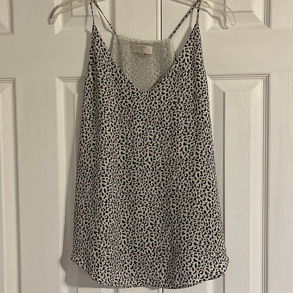 Loft Outlet Flowy Leopard tank size medium petite